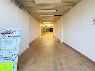  Immeuble à vendre 12 pièces 730 m²
