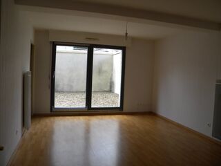  Appartement à louer 2 pièces 43 m²