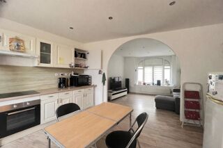 Immeuble à vendre 2 pièces 94 m²