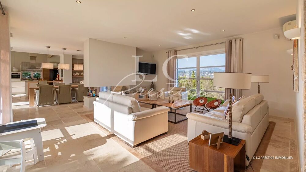 Vente Villa Élégante villa avec piscine au cœur du Domaine de Terre Blanche Tourrettes