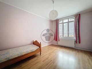  Immeuble � vendre 9 pi�ces 131 m�