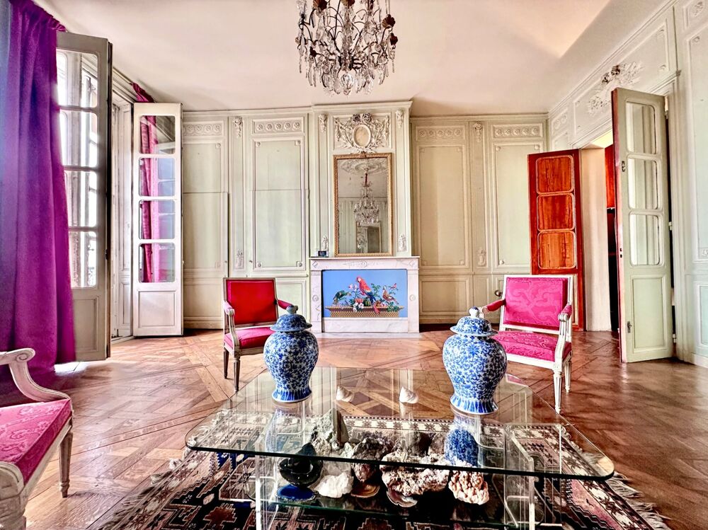 Vente Appartement CHARTRONS – FACE GARONNE – 3 CHAMBRES – ÉLÉMENTS D'ÉPOQUE Bordeaux
