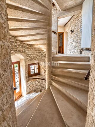  Maison à vendre 12 pièces 272 m²