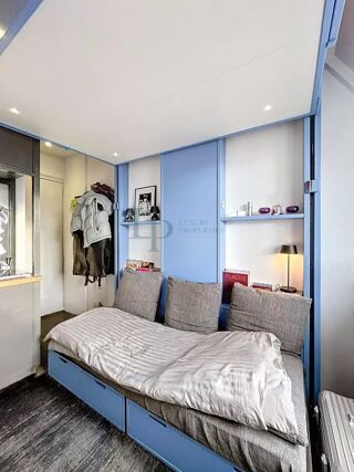 Vente Appartement Studette équipée à vendre - Paris VIII - Europe / Saint-Augustin Paris 8