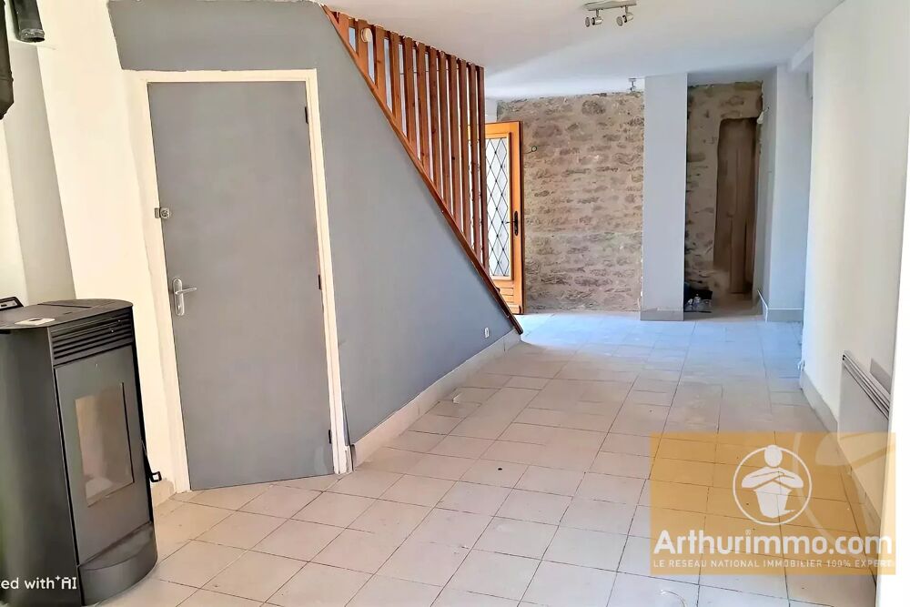 Maison de village de plain-pied avec cour de 40 m² env