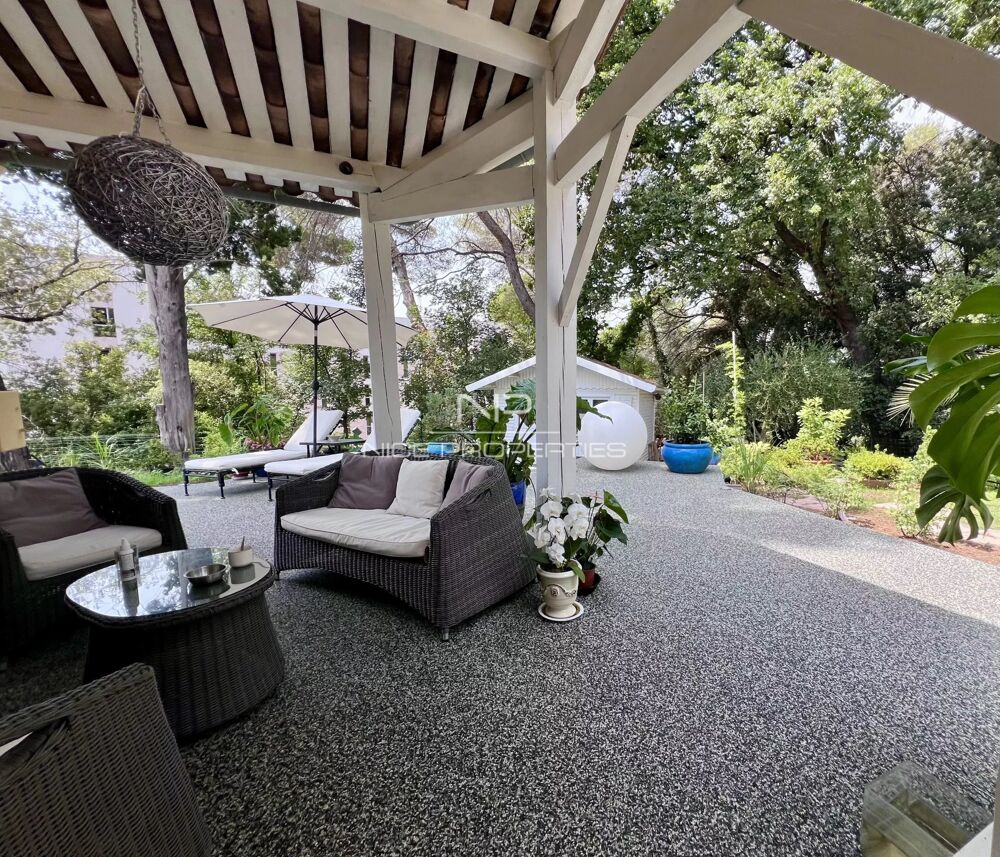 Vente Maison Charmante maison rénovée avec jardin, terrasse et piscine en rés Cannes