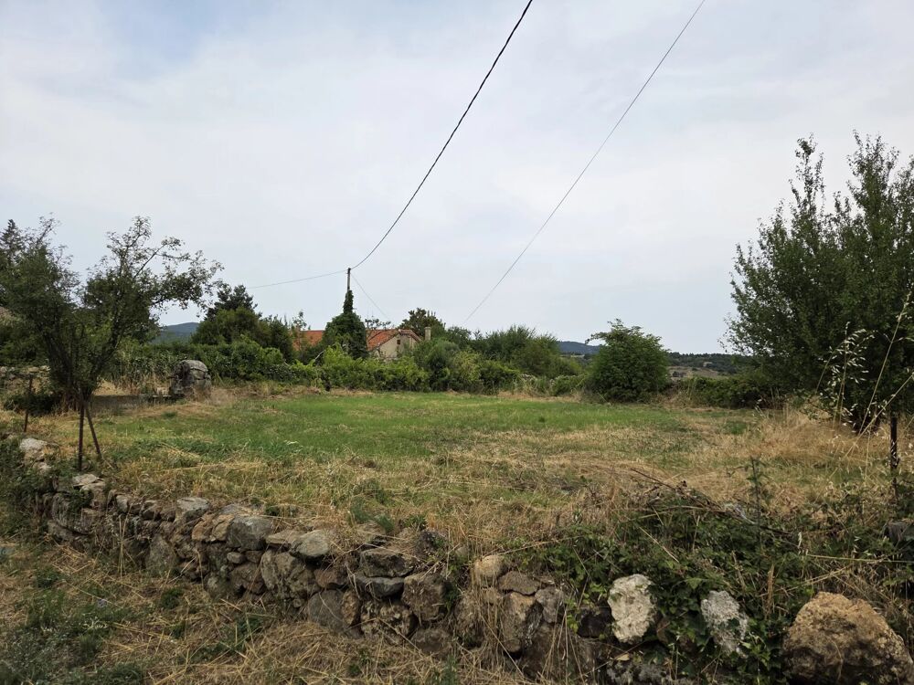 Maison en pierre à rénover avec ruine à réhabiliter