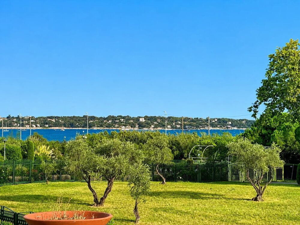 à vendre  Appartement Antibes (06600)