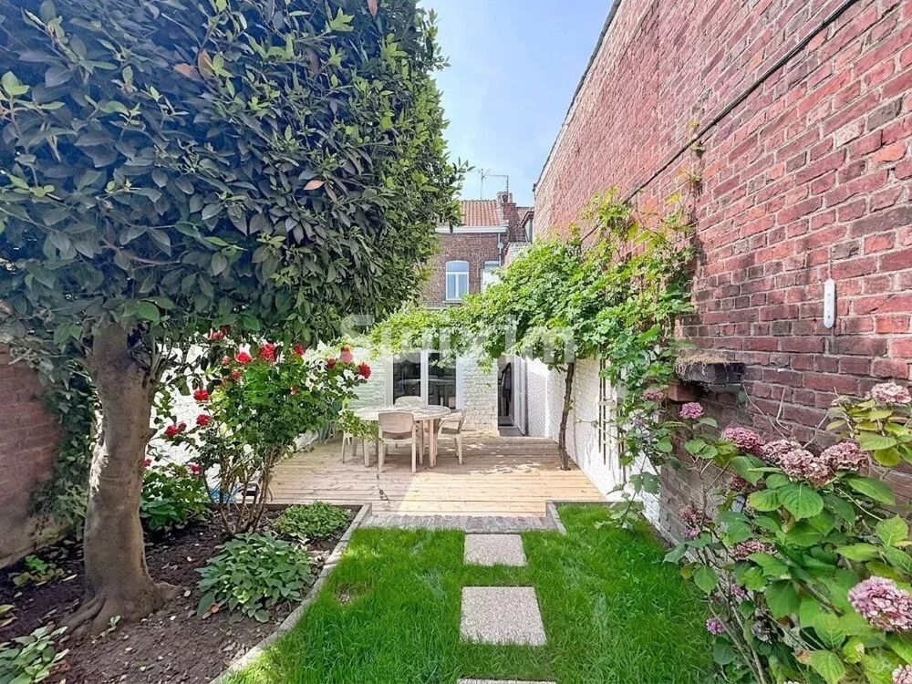 Maison 5 pièces 97 m² · à Tourcoing · 97 m² · 242 000 €