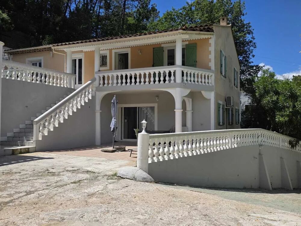Villa 200m² -4 chambres - dépendance 2chambres -piscine.