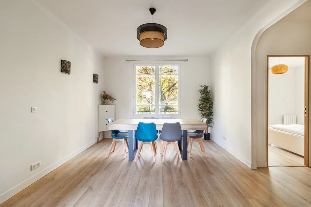 Vente Appartement 4 pi�ces traversant face aux Buttes Chaumont Paris 19