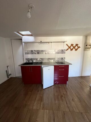  Appartement à louer 3 pièces 55 m²