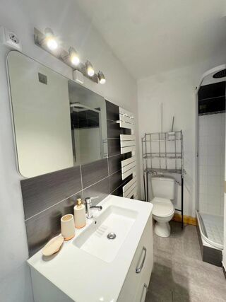  Appartement à louer 2 pièces 27 m²