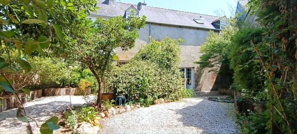ROHAN - GRANDE MAISON DE CARACTÈRE 200 M² - 6/7 CHAMBRES AINSI Q