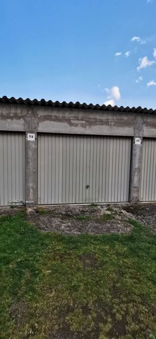  Parking / Garage  vendre 15 m