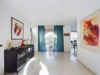  Villa  vendre 7 pices 205 m