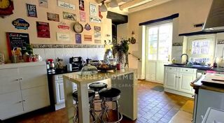  Maison à vendre 15 + pièces 438 m²
