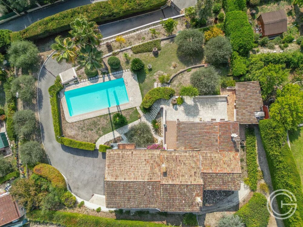 Villa individuelle 199m² avec Piscine + 1857m² de Jardin - LA CO