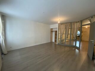  Appartement à louer 3 pièces 91 m²