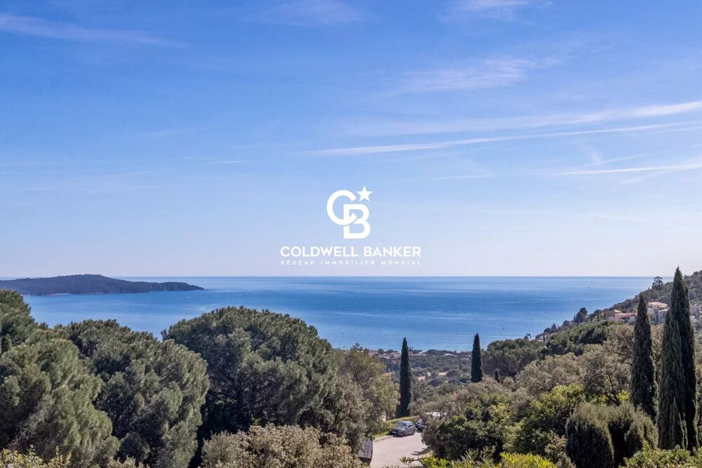 Vente Villa Élégante villa rénovée offrant une vue mer d'exception Cavalaire-sur-mer