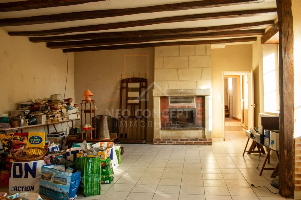 MAISON DE 137M² ENVIRON , TRES BEAU POTENTIEL- SORTEZ VOS OUTILS