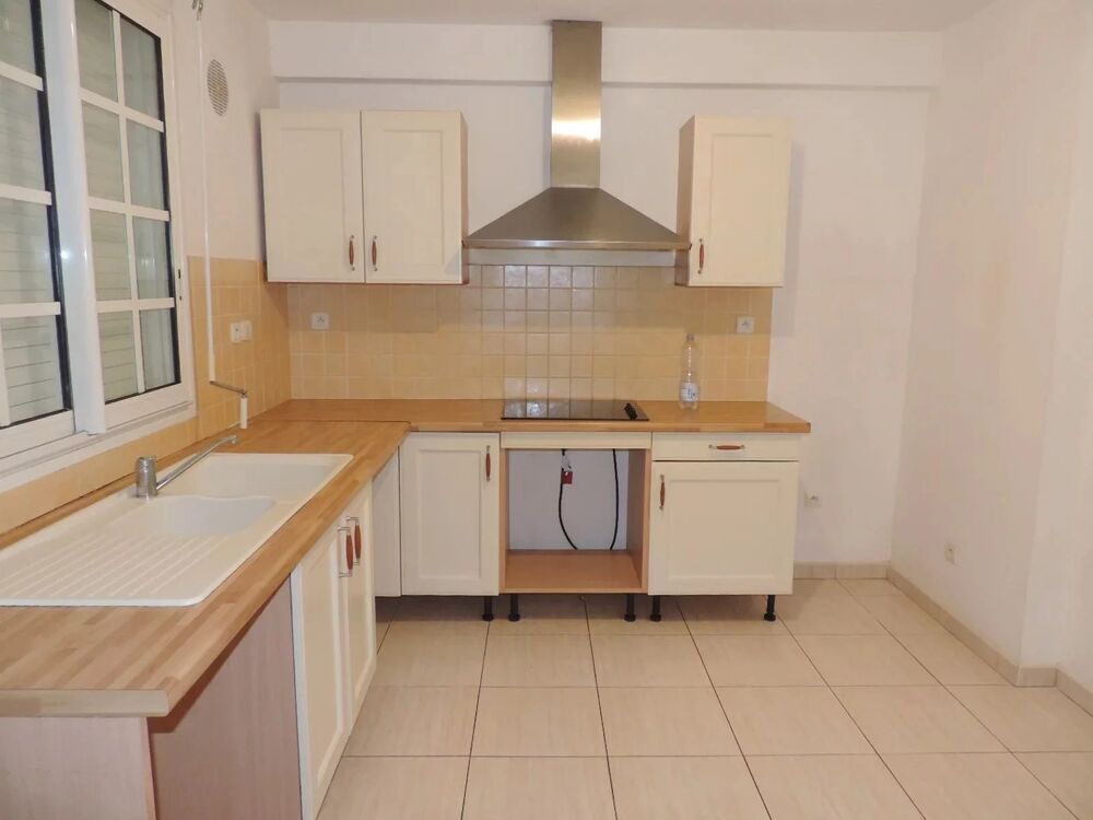 Location Appartement SH 4724 : APPARTEMENT T3 + PARKING LE TAMPON 97430 Le tampon