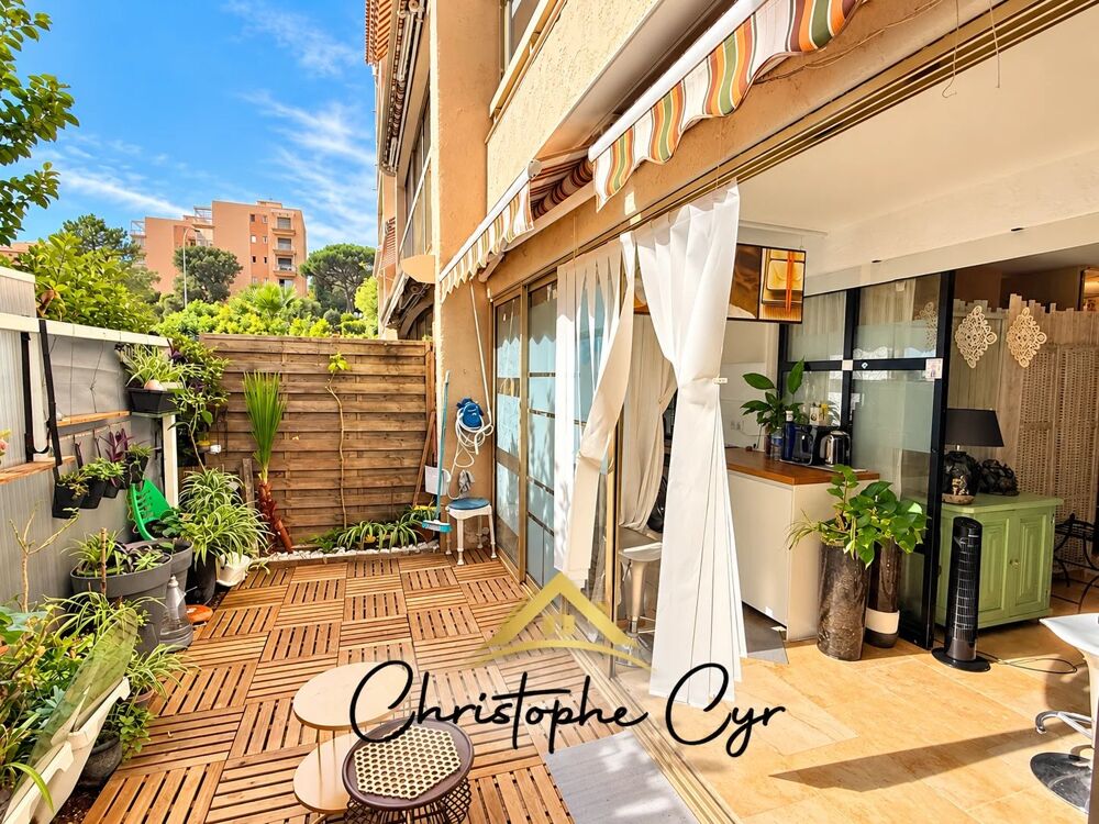 Vente Appartement APPARTEMENT AVEC TERRASSES – RÉSIDENCE AVEC PISCINE ET TENNIS – Sainte-maxime