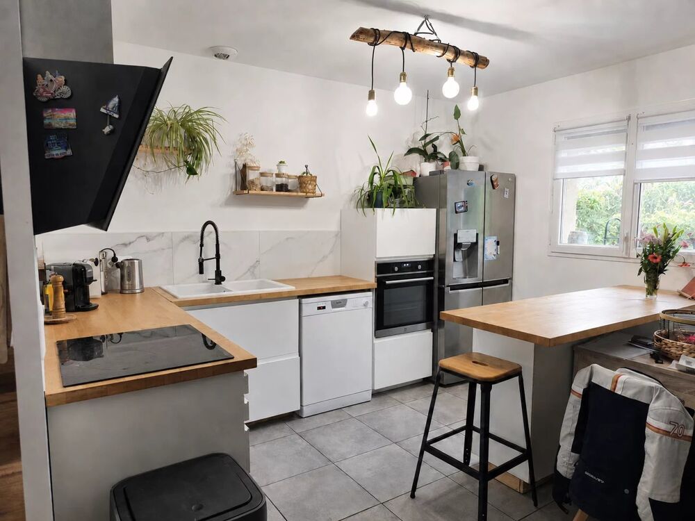 FORCALQUEIRET  MAISON RÉCENTE 81 M²  3 CHAMBRES  JARDIN  GAR