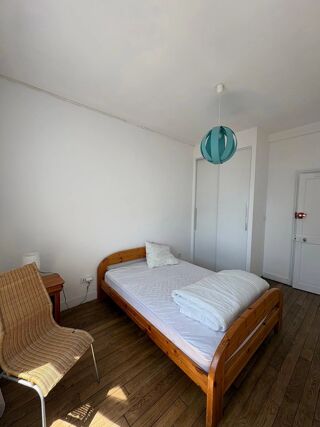  Appartement à louer 4 pièces 81 m²