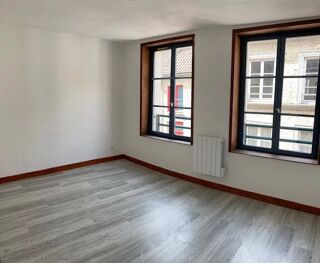  Appartement à louer 3 pièces 71 m²