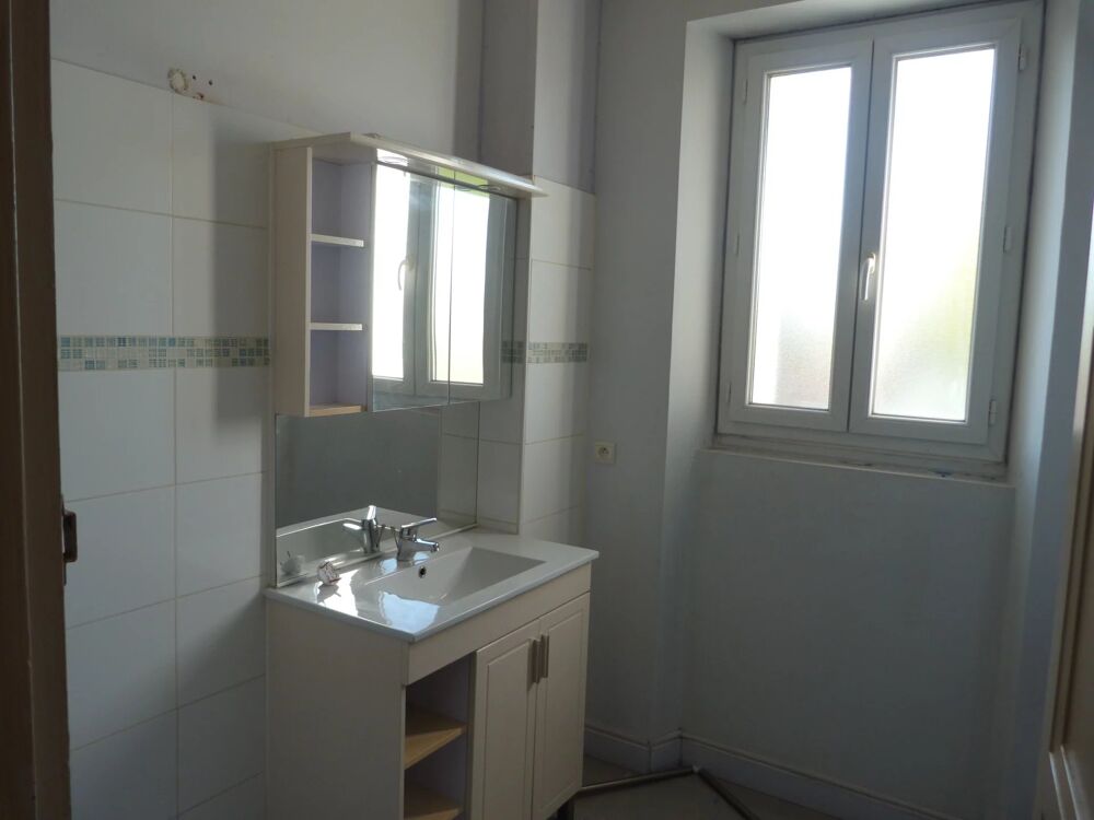 Location Appartement Vierzon centre - Ville : Appartement T.4 - 3 Chambres - 108 M² Vierzon