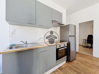  Appartement à louer 3 pièces 55 m²