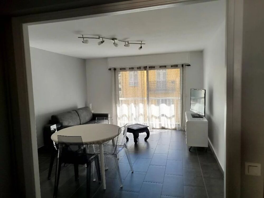 Location Appartement Charmant trois pièces de 65m² avec balcon Cagnes-sur-mer