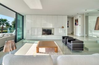  Maison à louer 6 pièces 199 m²