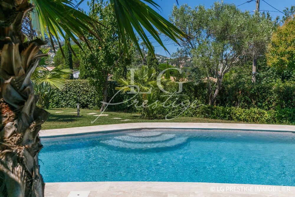Maison de plain pied avec piscine
