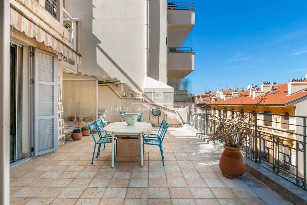 Vente Appartement Nice Carré d'or, grand 4 pièces avec terrasse de 56 m² à deux pa Nice