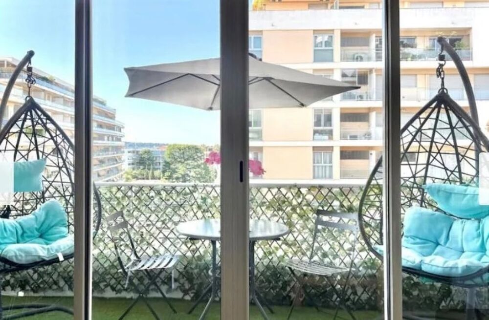 Location Appartement F1 de 30m² avec terrasse de 9m² Cannes