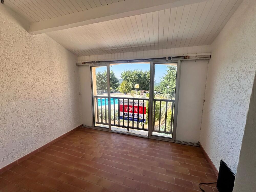 Appartement F1 avec loggia aux Cyprines