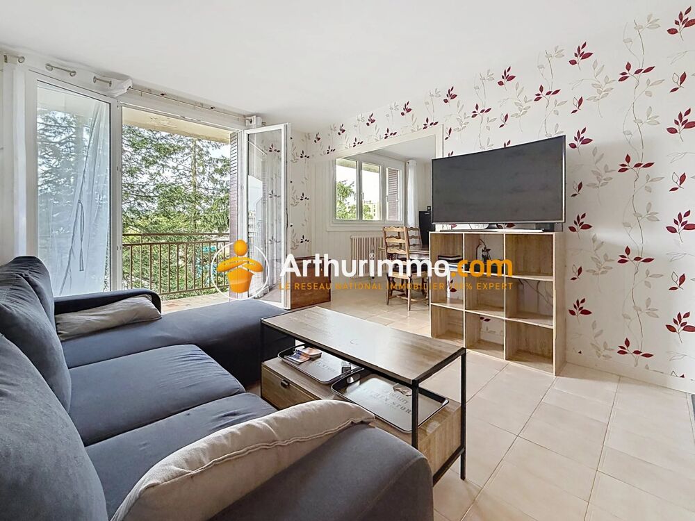 Appartement T5 lumineux avec balcon et parking sécurisé à Bourgo