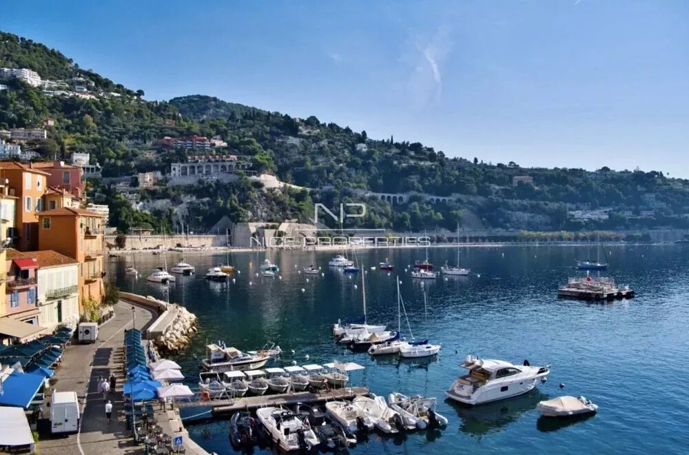 Villefranche sur Mer, superbe loft pieds dans leau