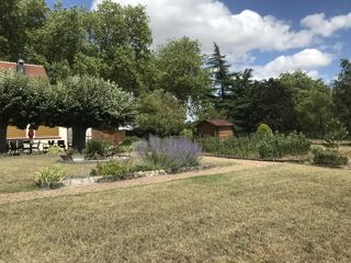  Villa  vendre 15 + pices 706 m