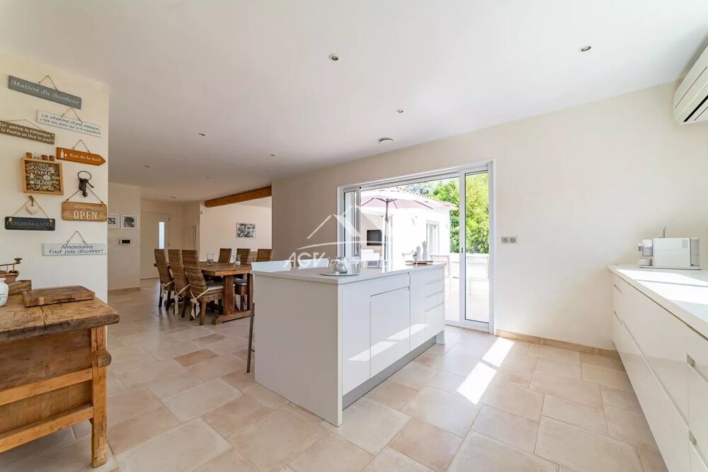 Vente Maison Maison 3 chambres 164m� - 2 500m� de terrain Saint-ambroix