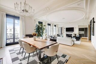  Appartement � louer 5 pi�ces 193 m� Paris 8�me