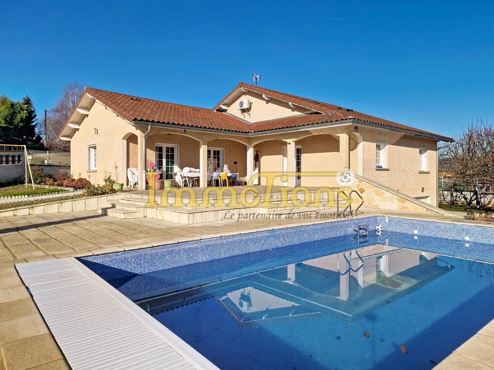 Spacieuse maison familiale avec piscine et grand terrain