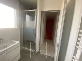  Maison à louer 5 pièces 106 m²