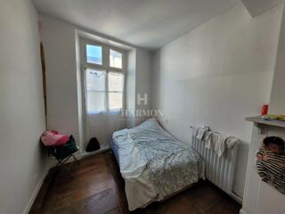  Immeuble � vendre 327 m�