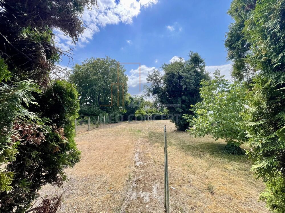 Maison de type 4 pièces denviron 80 m² sur 9 ares et 12 centiar
