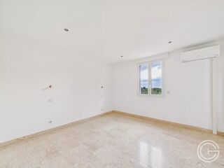  Villa � vendre 5 pi�ces 255 m�