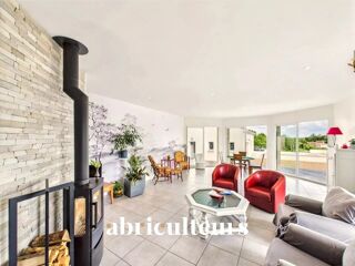  Maison � vendre 8 pi�ces 242 m�