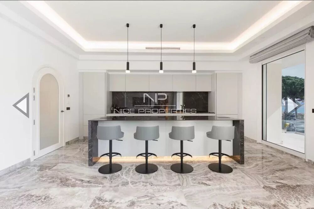 Vente Appartement Cannes, appartement de 220 m² avec terrasse de 110 m² et garage Cannes